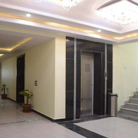 Puja Residency Hotel Varanasi Exterior photo