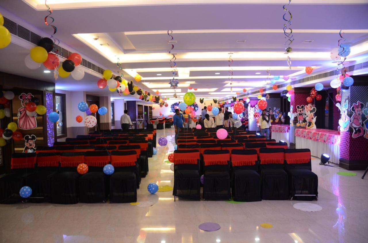 Puja Residency Hotel Varanasi Exterior photo
