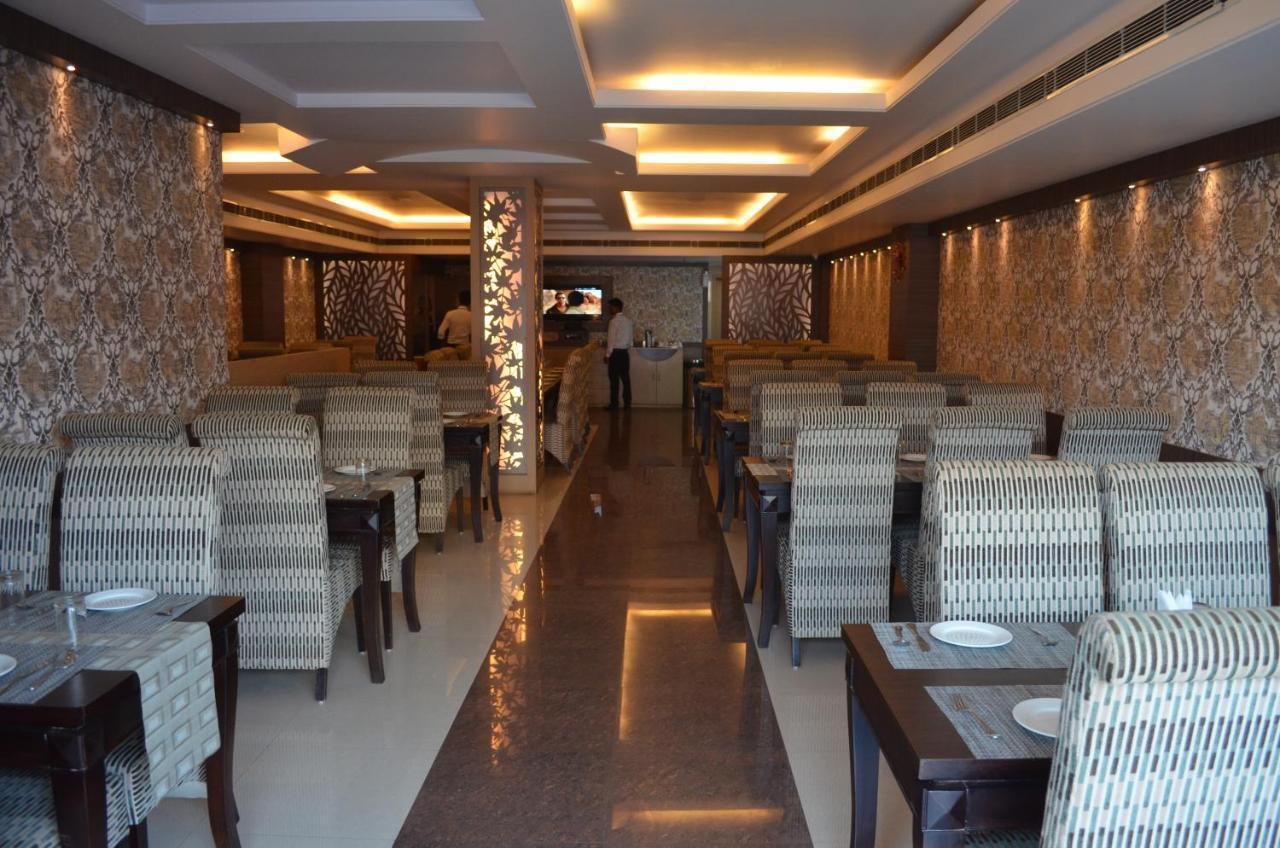 Puja Residency Hotel Varanasi Exterior photo