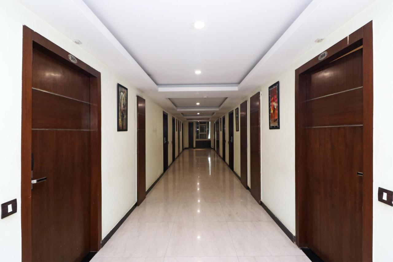 Puja Residency Hotel Varanasi Exterior photo